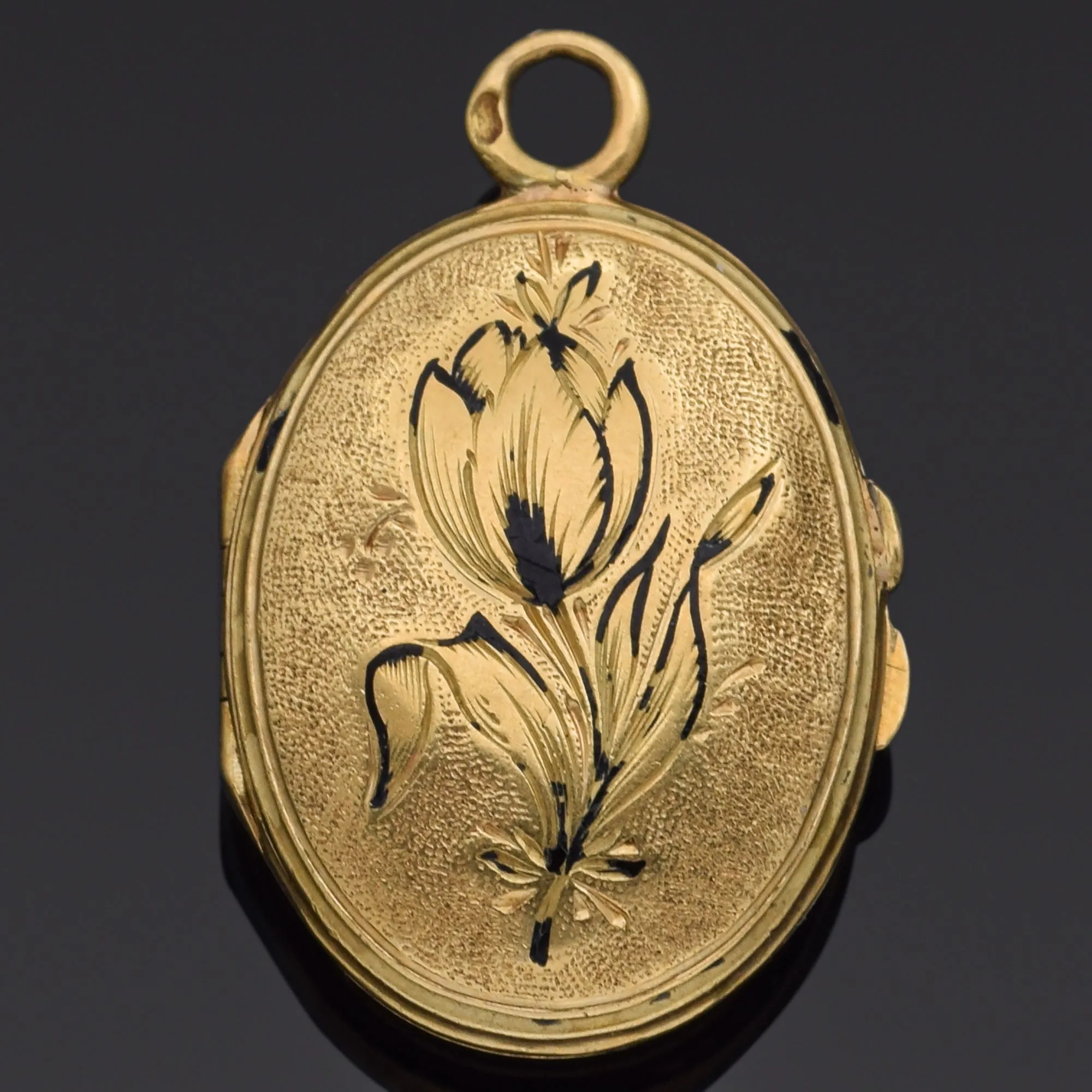 Antique Victorian 18K Yellow Gold Floral Enamel Oval Locket Pendant