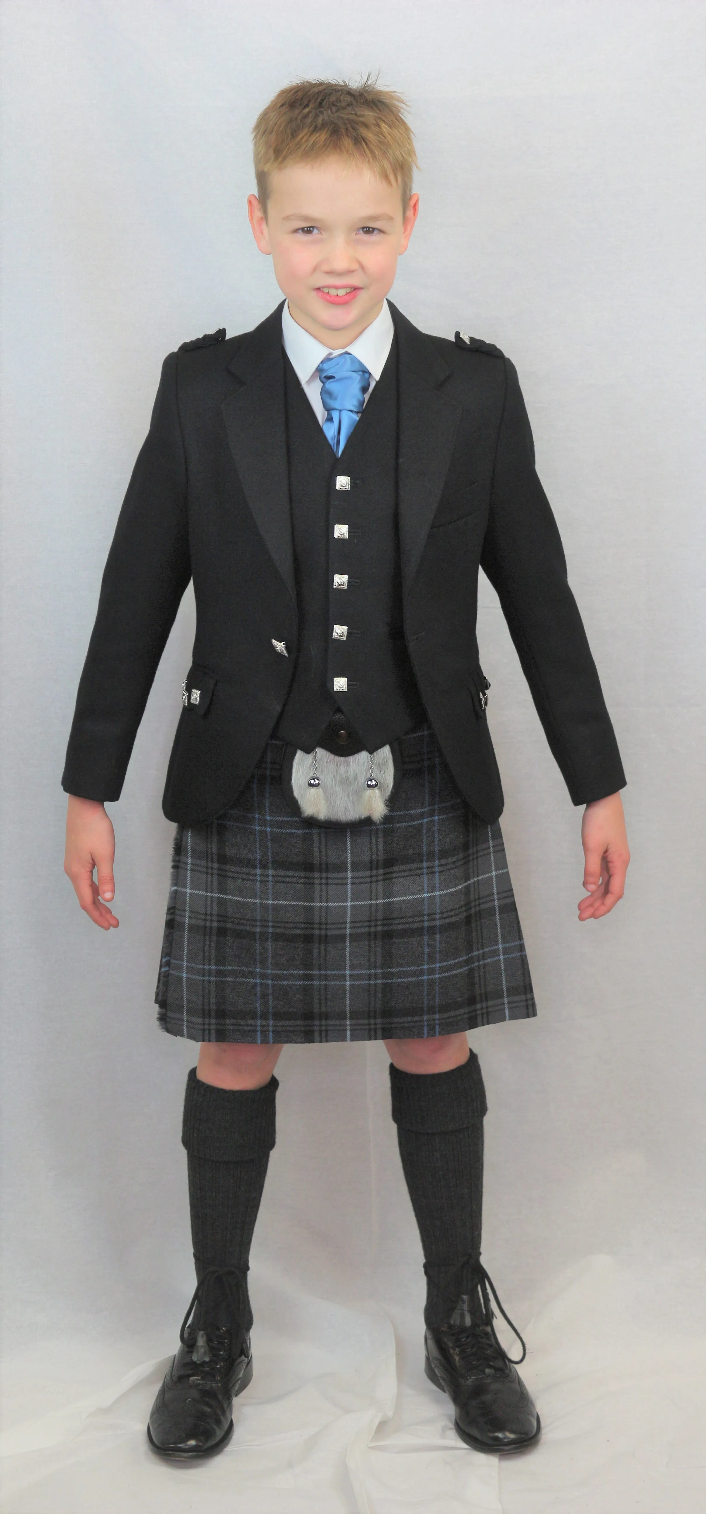 Boys Black Argyll kilt hire outfit