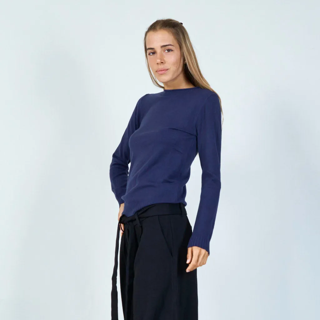 Classic crewneck sweater wholesale