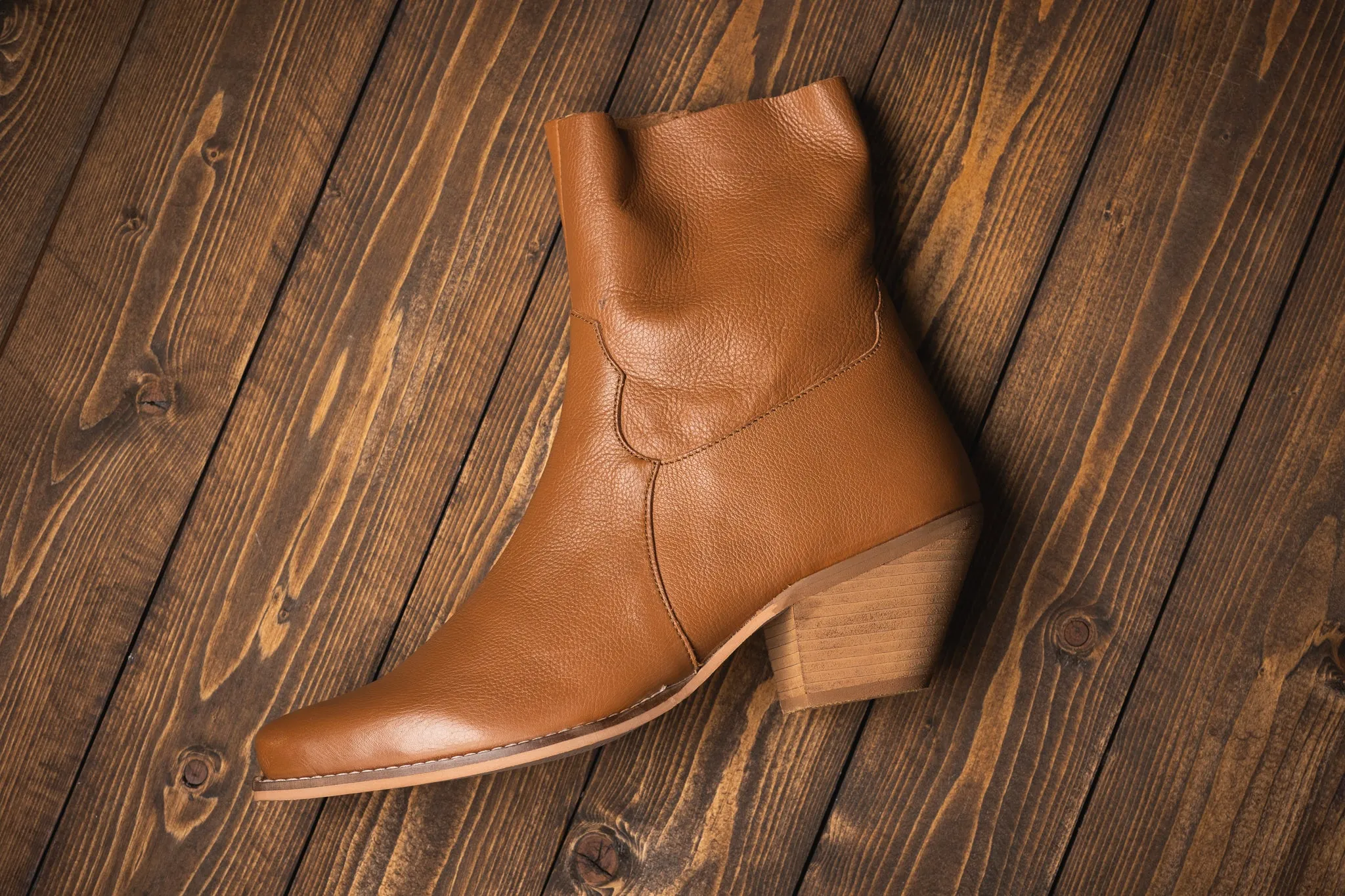 Lariat Leather Ankle Bootie in Tan