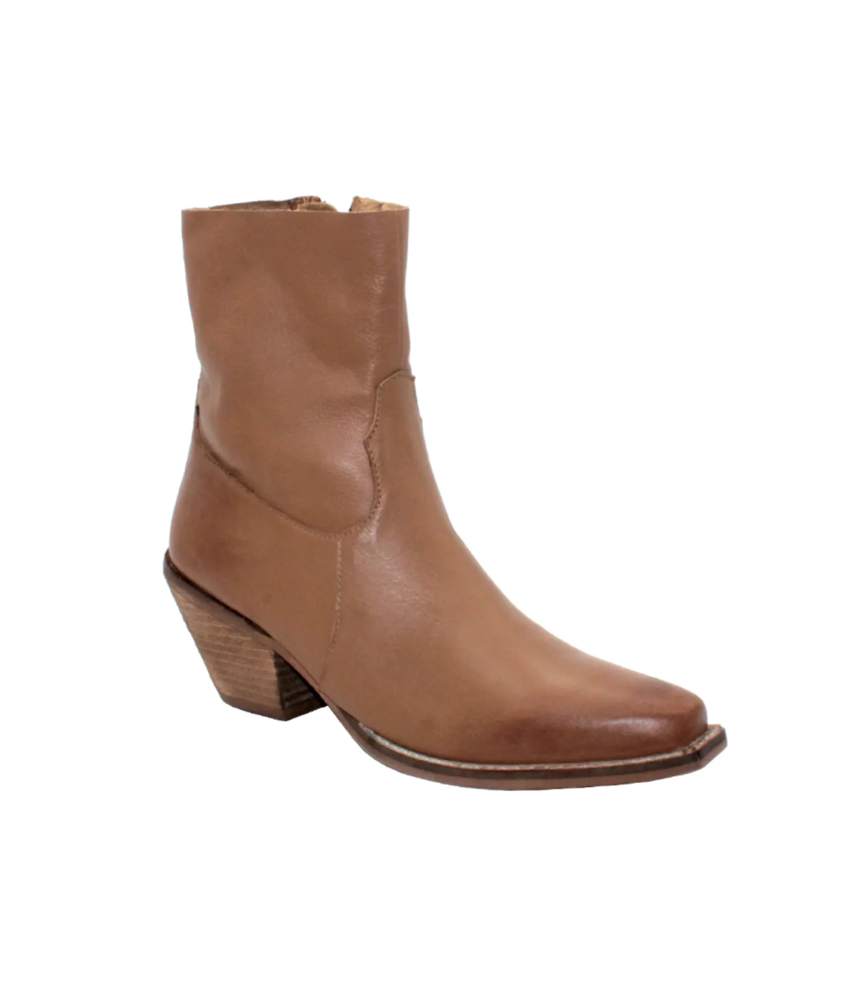 Lariat Leather Ankle Bootie in Tan