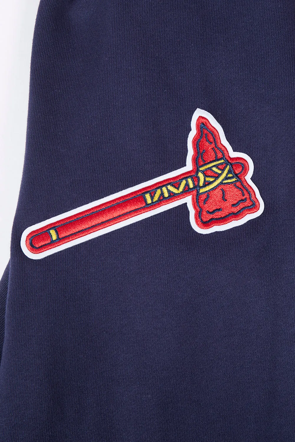 MLB ATLANTA BRAVES OLD ENGLISH MEN'S PO HOODIE (MIDNIGHT NAVY)