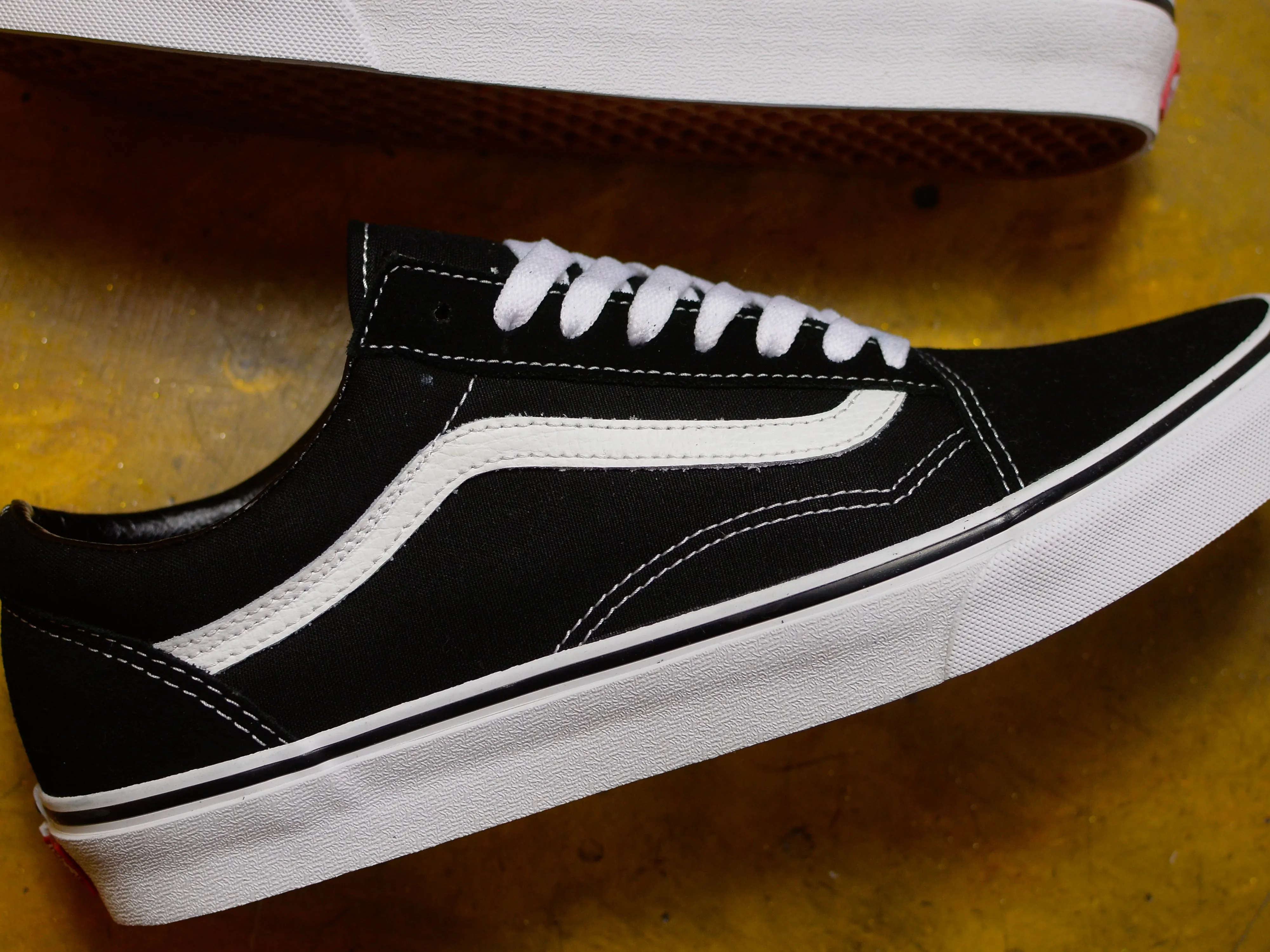 Old Skool - Black/White