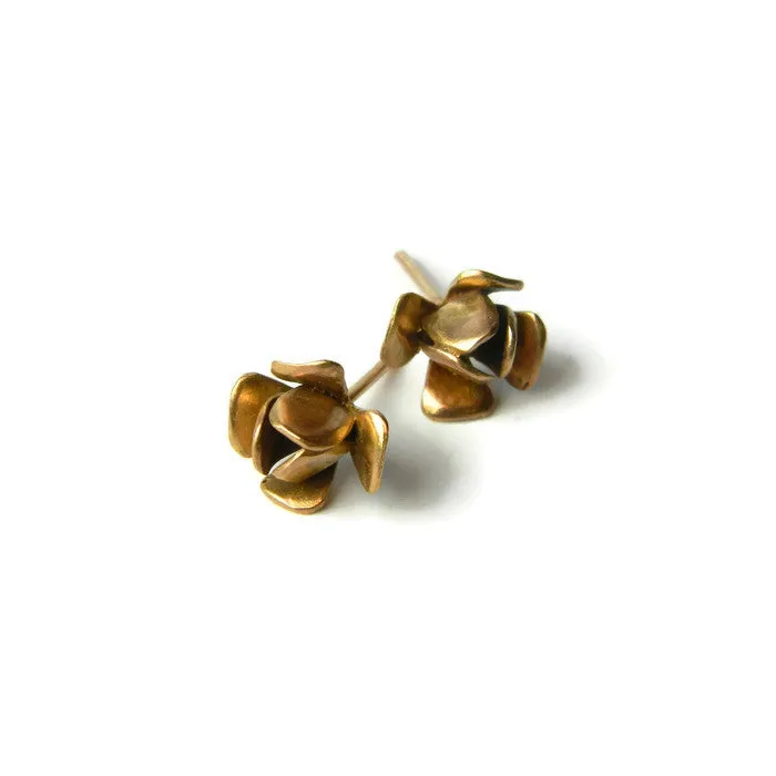 rose studs