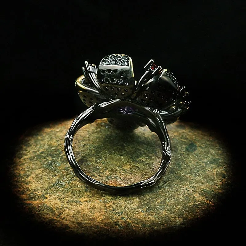 Shiny Unique Black Gold Flower-Shaped Amethyst Ring