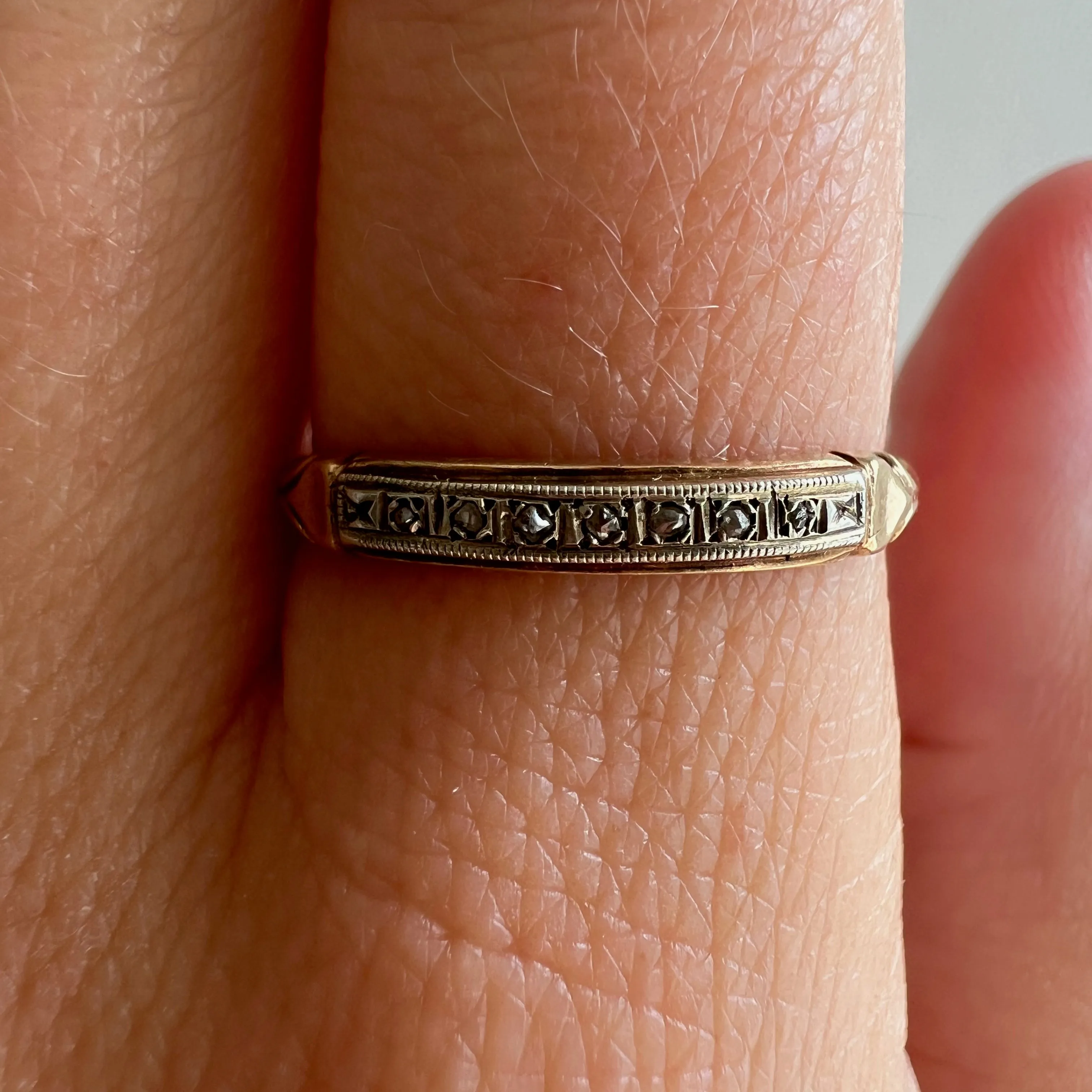 V I N T A G E // diamonds in the rough / 10k bicolor commitment band with rough cut diamonds / size 7.25