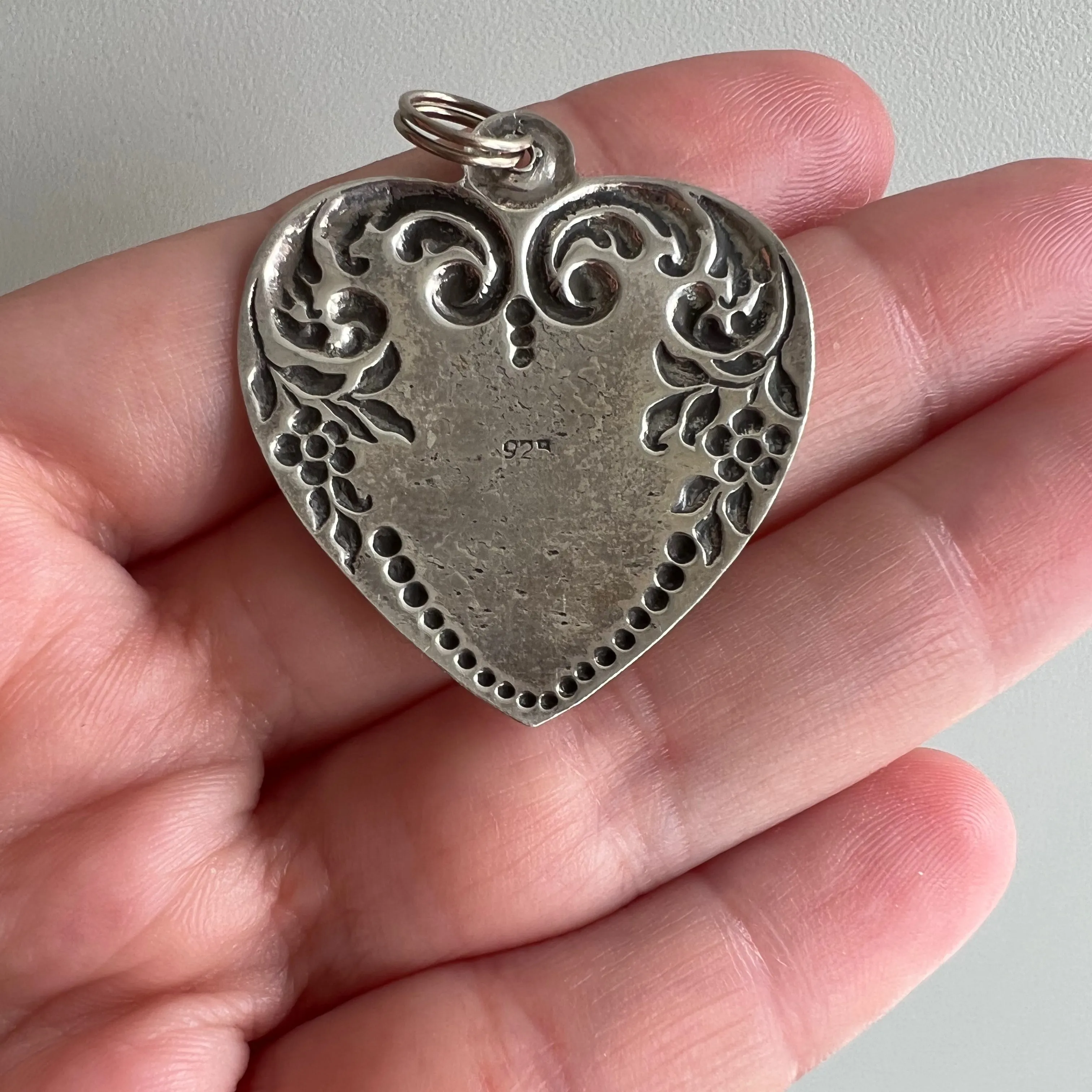 V I N T A G E // love tag / sterling silver repousse floral blank heart tag / a pendant