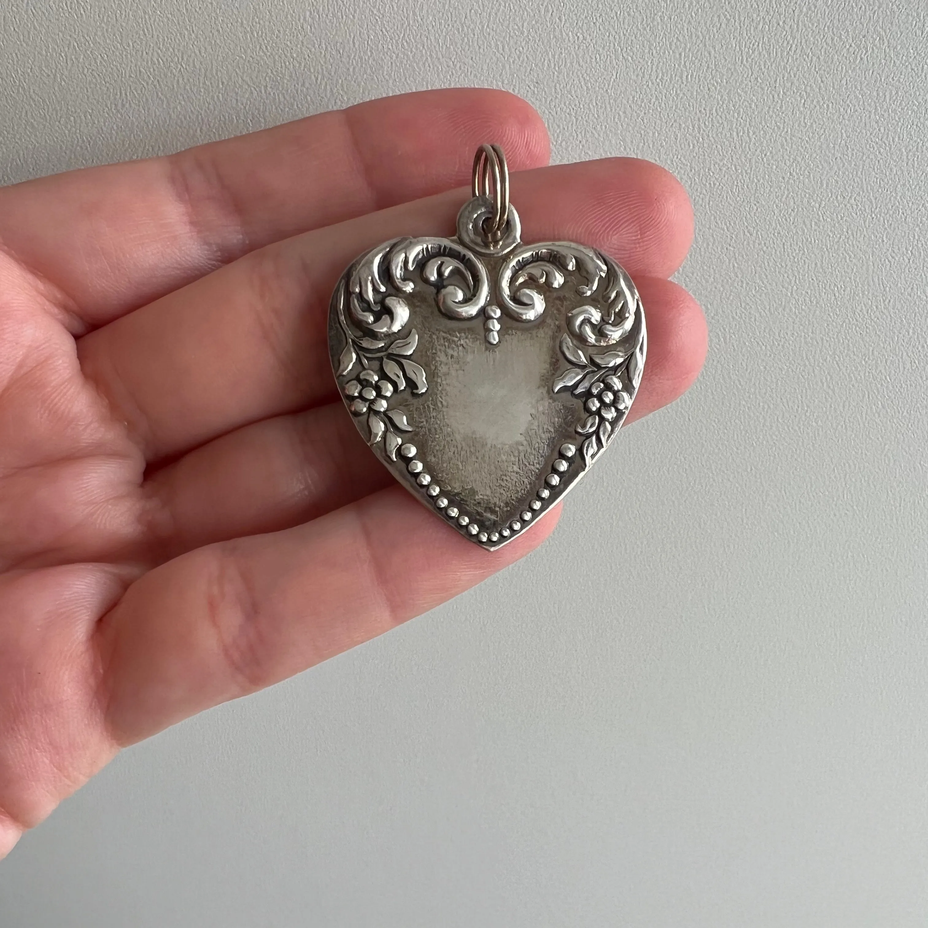 V I N T A G E // love tag / sterling silver repousse floral blank heart tag / a pendant