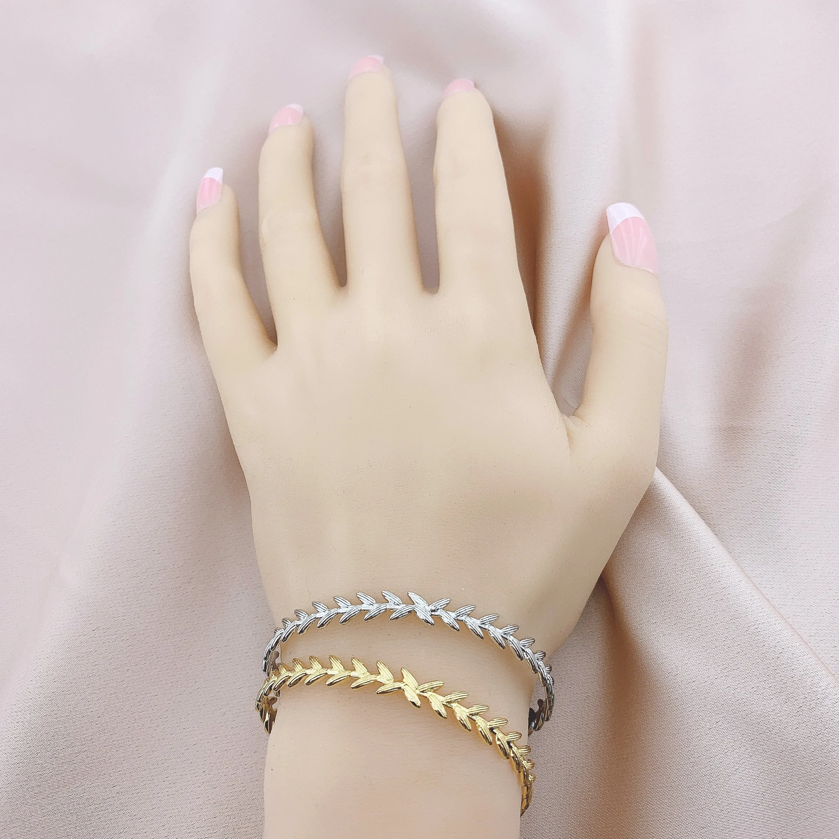 Women's Fashion Bangle Cuff