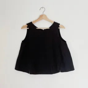 Yuvita | Button Back Tank in Black